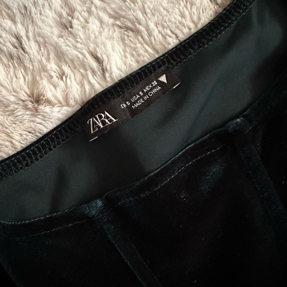 Velvet Long Sleeve Corset - Picture 3 of 3